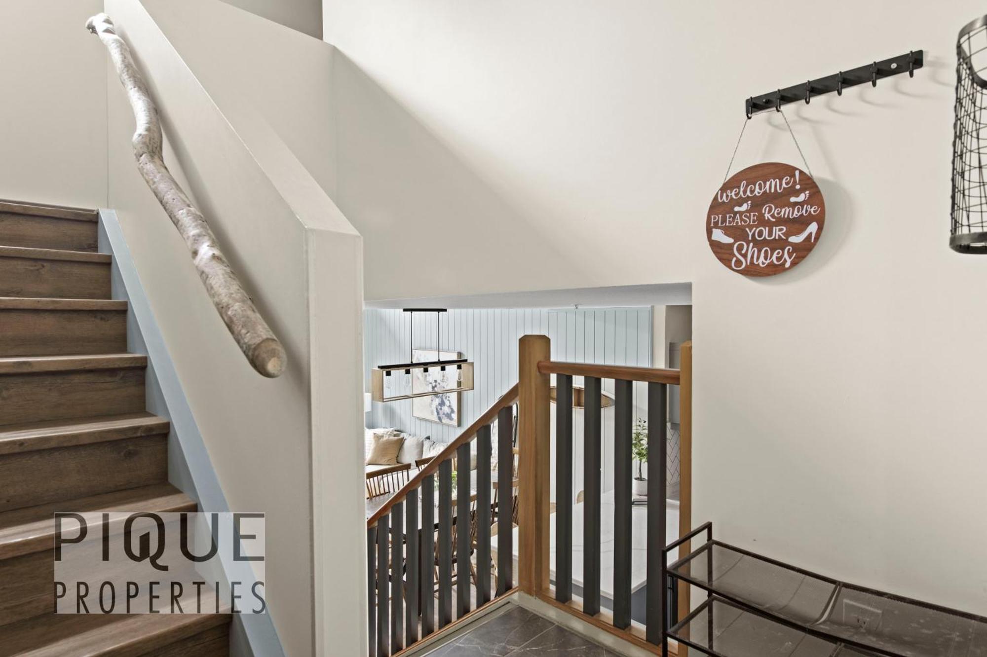 Mountain Loft Retreat, Heated Pool & Hot Tub, Ug Parking, Balcony, Wifi! Leilighet Canmore Eksteriør bilde